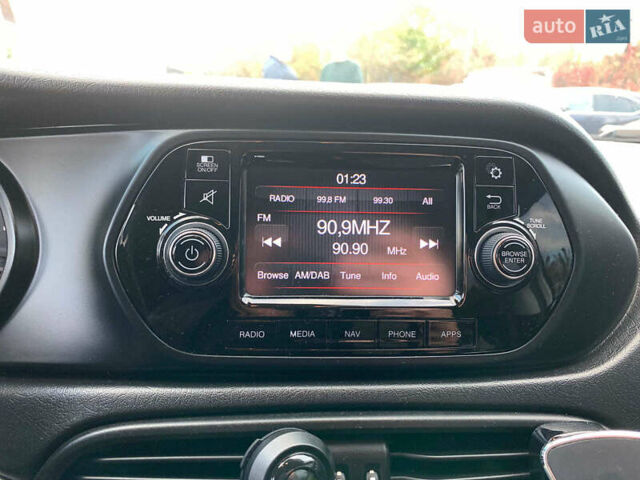 Белый Фиат Типо, объемом двигателя 1.4 л и пробегом 58 тыс. км за 10990 $, фото 28 на Automoto.ua