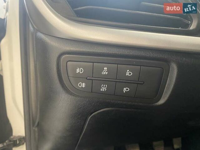 Белый Фиат Типо, объемом двигателя 1.37 л и пробегом 134 тыс. км за 8600 $, фото 13 на Automoto.ua