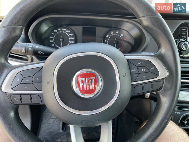 Білий Фіат Тіпо, об'ємом двигуна 1.37 л та пробігом 110 тис. км за 8700 $, фото 6 на Automoto.ua