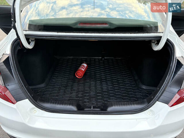 Фиат Типо 2019 в Горишние Плавни (Комсомольск) на Automoto.ua Белый Фиат Типо, объемом двигателя 1.37 л и пробегом 48 тыс. км за 9250 $, фото 48 на Automoto.ua