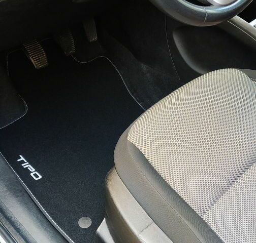 Белый Фиат Типо, объемом двигателя 1.4 л и пробегом 29 тыс. км за 9900 $, фото 5 на Automoto.ua