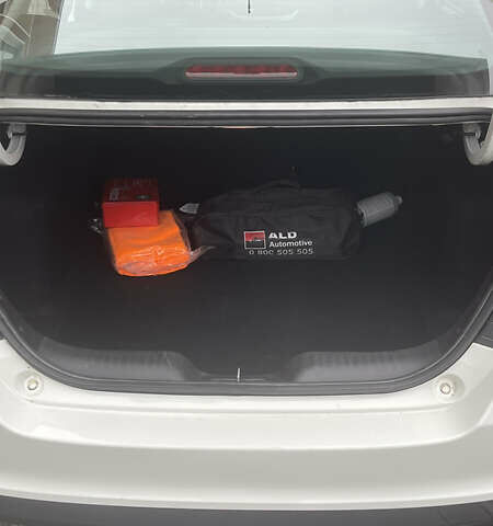 Белый Фиат Типо, объемом двигателя 1.37 л и пробегом 114 тыс. км за 8500 $, фото 10 на Automoto.ua