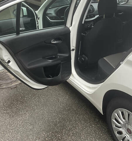 Белый Фиат Типо, объемом двигателя 1.37 л и пробегом 114 тыс. км за 8500 $, фото 9 на Automoto.ua