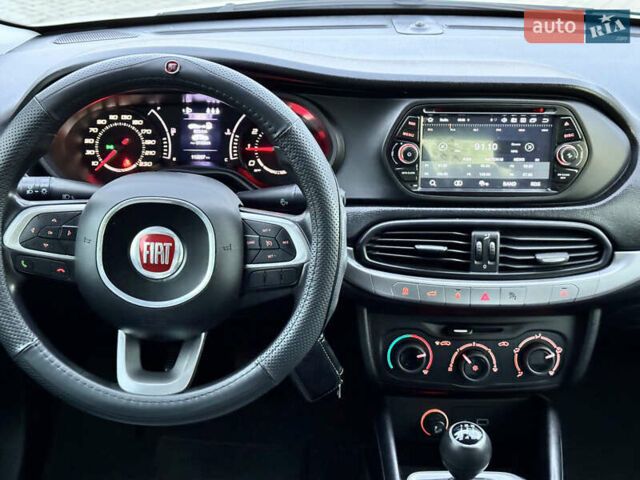 Белый Фиат Типо, объемом двигателя 1.37 л и пробегом 114 тыс. км за 10700 $, фото 11 на Automoto.ua