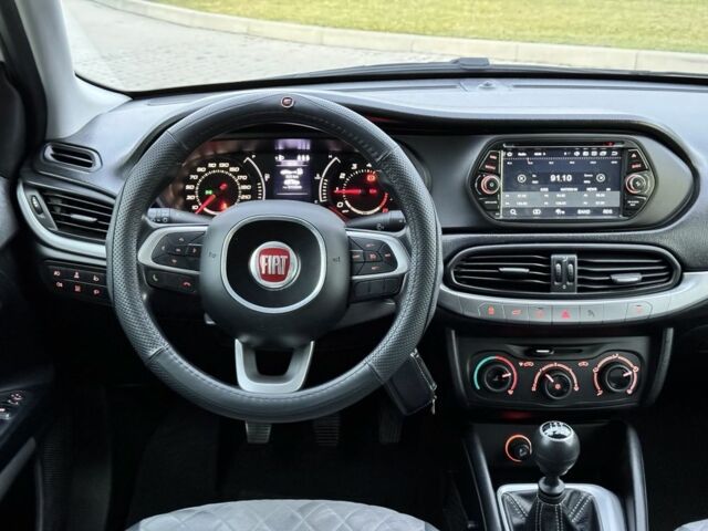 Белый Фиат Типо, объемом двигателя 1.4 л и пробегом 114 тыс. км за 10700 $, фото 10 на Automoto.ua