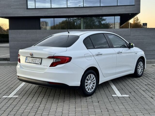 Белый Фиат Типо, объемом двигателя 1.4 л и пробегом 114 тыс. км за 10700 $, фото 3 на Automoto.ua