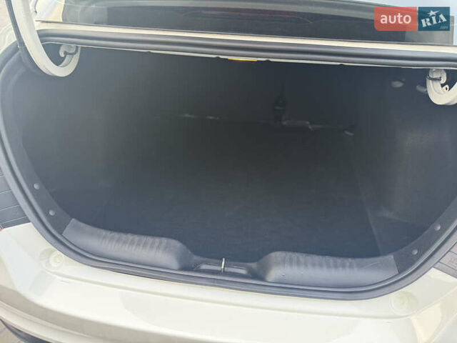 Белый Фиат Типо, объемом двигателя 1.37 л и пробегом 48 тыс. км за 9999 $, фото 17 на Automoto.ua