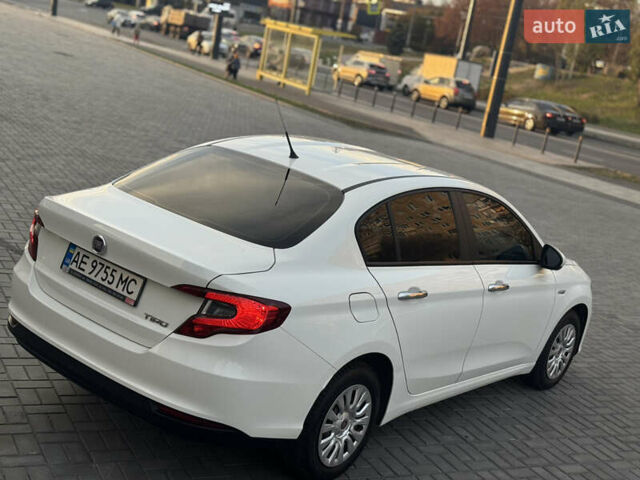 Белый Фиат Типо, объемом двигателя 1.37 л и пробегом 48 тыс. км за 9999 $, фото 8 на Automoto.ua