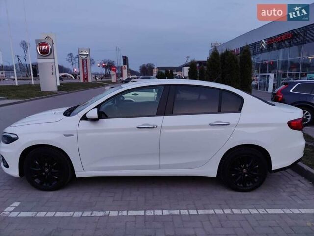 Белый Фиат Типо, объемом двигателя 1.4 л и пробегом 26 тыс. км за 11000 $, фото 1 на Automoto.ua