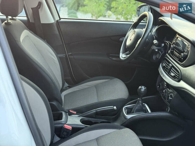 Білий Фіат Тіпо, об'ємом двигуна 1.4 л та пробігом 186 тис. км за 7650 $, фото 11 на Automoto.ua