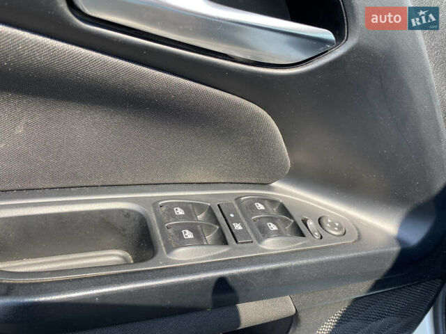 Білий Фіат Тіпо, об'ємом двигуна 1.37 л та пробігом 110 тис. км за 8700 $, фото 9 на Automoto.ua