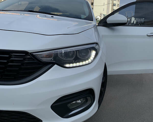 Білий Фіат Тіпо, об'ємом двигуна 1.37 л та пробігом 127 тис. км за 8600 $, фото 9 на Automoto.ua