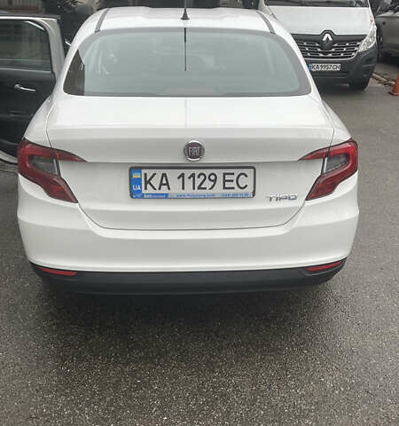 Белый Фиат Типо, объемом двигателя 1.37 л и пробегом 114 тыс. км за 8500 $, фото 3 на Automoto.ua