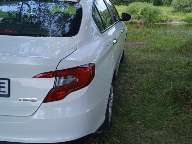 Белый Фиат Типо, объемом двигателя 1.4 л и пробегом 119 тыс. км за 9500 $, фото 2 на Automoto.ua