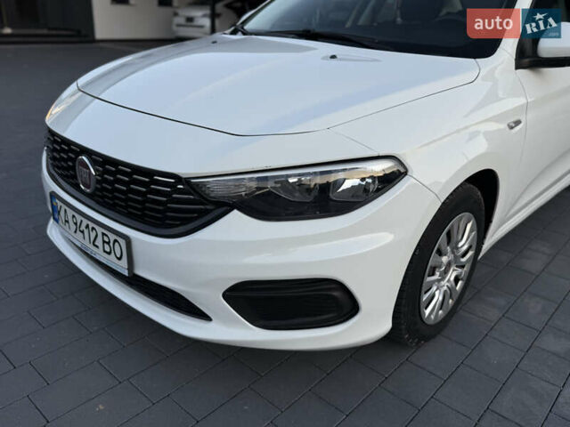 Білий Фіат Тіпо, об'ємом двигуна 1.4 л та пробігом 186 тис. км за 7650 $, фото 1 на Automoto.ua