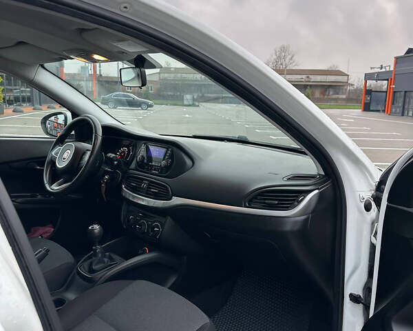 Белый Фиат Типо, объемом двигателя 1.37 л и пробегом 91 тыс. км за 10399 $, фото 13 на Automoto.ua