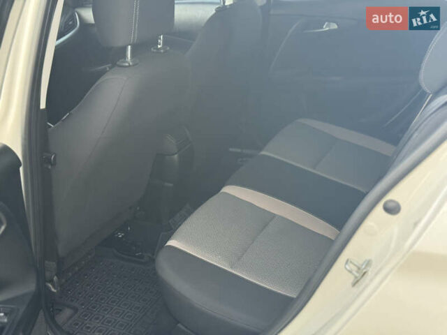 Белый Фиат Типо, объемом двигателя 1.37 л и пробегом 48 тыс. км за 9999 $, фото 20 на Automoto.ua