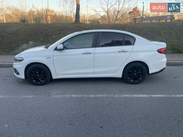 Белый Фиат Типо, объемом двигателя 1.37 л и пробегом 100 тыс. км за 11500 $, фото 6 на Automoto.ua