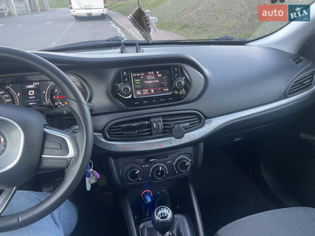 Белый Фиат Типо, объемом двигателя 1.37 л и пробегом 100 тыс. км за 11500 $, фото 10 на Automoto.ua