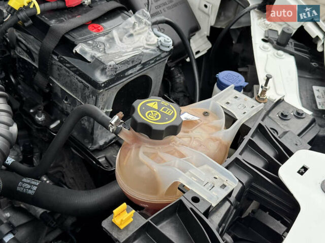 Фіат Тіпо 2020 у Смеле на Automoto.ua Білий Фіат Тіпо, об'ємом двигуна 1.37 л та пробігом 258 тис. км за 7600 $, фото 44 на Automoto.ua