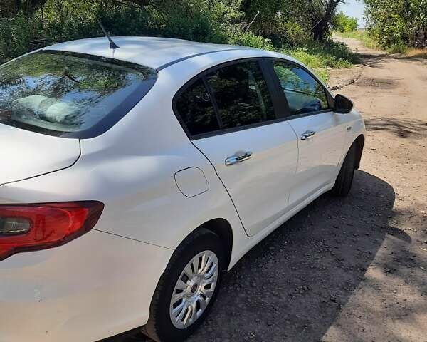 Білий Фіат Тіпо, об'ємом двигуна 1.37 л та пробігом 143 тис. км за 9300 $, фото 5 на Automoto.ua
