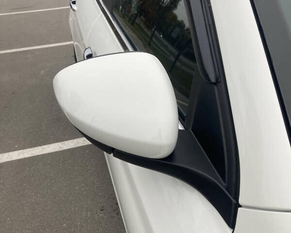 Белый Фиат Типо, объемом двигателя 1.37 л и пробегом 16 тыс. км за 13500 $, фото 21 на Automoto.ua