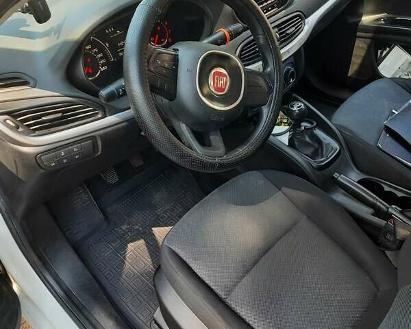 Білий Фіат Тіпо, об'ємом двигуна 1.37 л та пробігом 143 тис. км за 9300 $, фото 9 на Automoto.ua