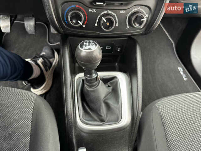 Фіат Тіпо 2020 у Смеле на Automoto.ua Білий Фіат Тіпо, об'ємом двигуна 1.37 л та пробігом 258 тис. км за 7600 $, фото 22 на Automoto.ua