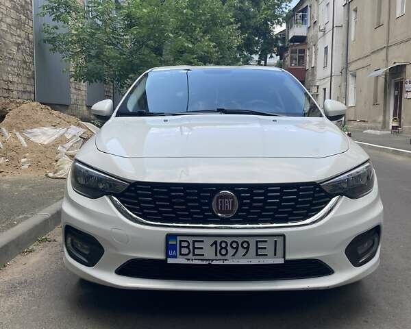 Белый Фиат Типо, объемом двигателя 1.37 л и пробегом 187 тыс. км за 9000 $, фото 3 на Automoto.ua