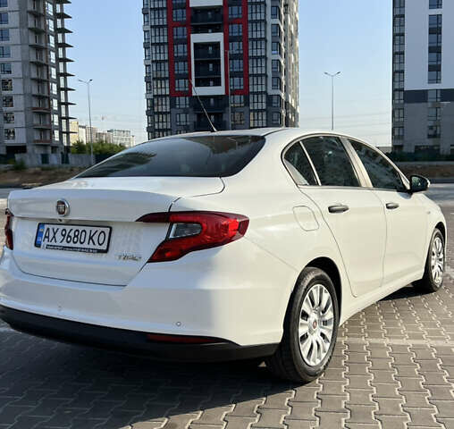 Белый Фиат Типо, объемом двигателя 1.37 л и пробегом 53 тыс. км за 12500 $, фото 2 на Automoto.ua