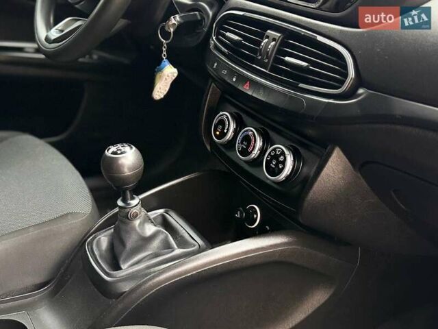 Белый Фиат Типо, объемом двигателя 1.37 л и пробегом 102 тыс. км за 10999 $, фото 23 на Automoto.ua