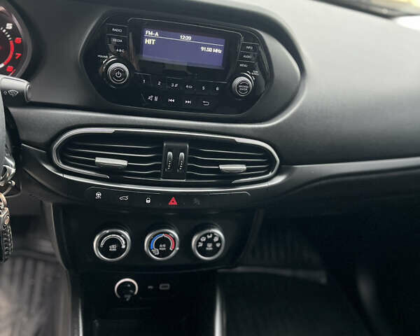 Белый Фиат Типо, объемом двигателя 1.37 л и пробегом 109 тыс. км за 10999 $, фото 12 на Automoto.ua