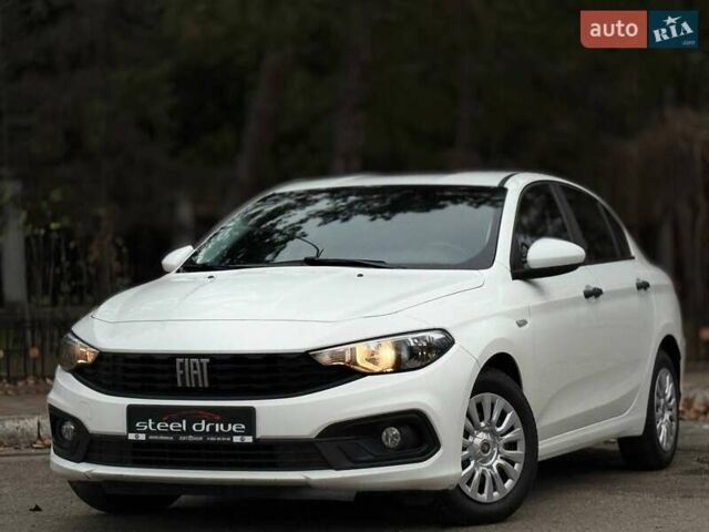 Белый Фиат Типо, объемом двигателя 1.37 л и пробегом 102 тыс. км за 10999 $, фото 1 на Automoto.ua