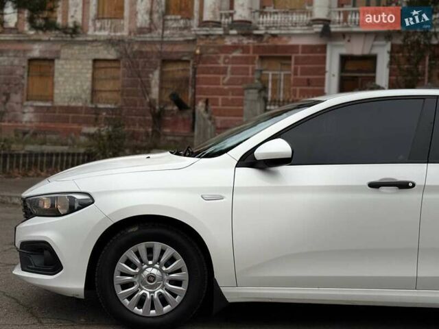 Белый Фиат Типо, объемом двигателя 1.37 л и пробегом 102 тыс. км за 10999 $, фото 3 на Automoto.ua