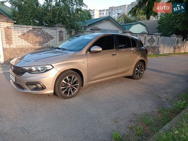 Бежевый Фиат Типо, объемом двигателя 1.6 л и пробегом 79 тыс. км за 10500 $, фото 3 на Automoto.ua