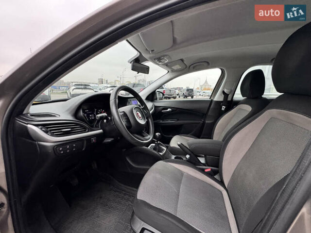 Бежевий Фіат Тіпо, об'ємом двигуна 1.37 л та пробігом 84 тис. км за 8500 $, фото 7 на Automoto.ua