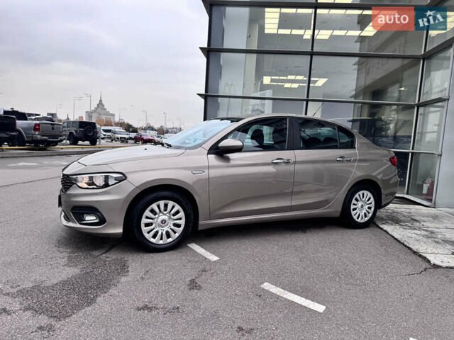 Бежевий Фіат Тіпо, об'ємом двигуна 1.37 л та пробігом 84 тис. км за 8500 $, фото 1 на Automoto.ua