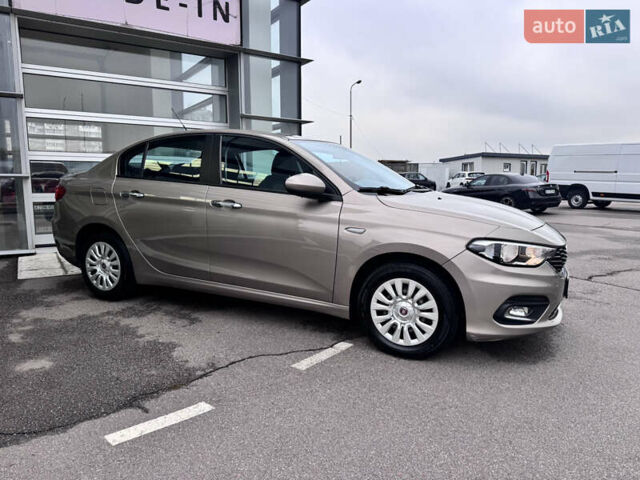 Бежевий Фіат Тіпо, об'ємом двигуна 1.37 л та пробігом 84 тис. км за 8500 $, фото 4 на Automoto.ua