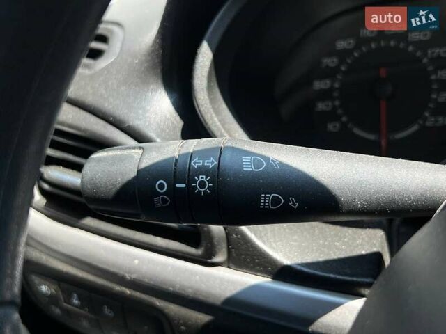 Бежевий Фіат Тіпо, об'ємом двигуна 1.37 л та пробігом 99 тис. км за 9490 $, фото 16 на Automoto.ua