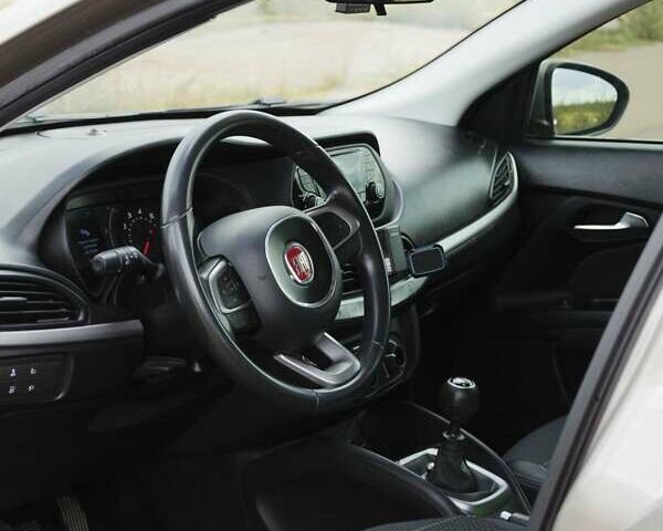 Бежевый Фиат Типо, объемом двигателя 1.4 л и пробегом 140 тыс. км за 10500 $, фото 10 на Automoto.ua