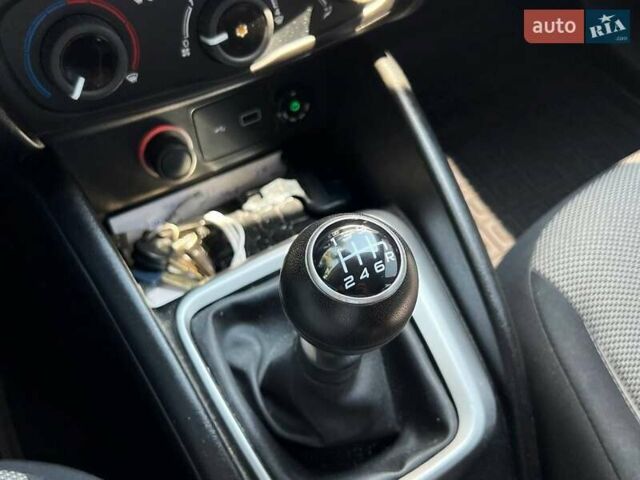 Бежевий Фіат Тіпо, об'ємом двигуна 1.37 л та пробігом 99 тис. км за 9490 $, фото 26 на Automoto.ua