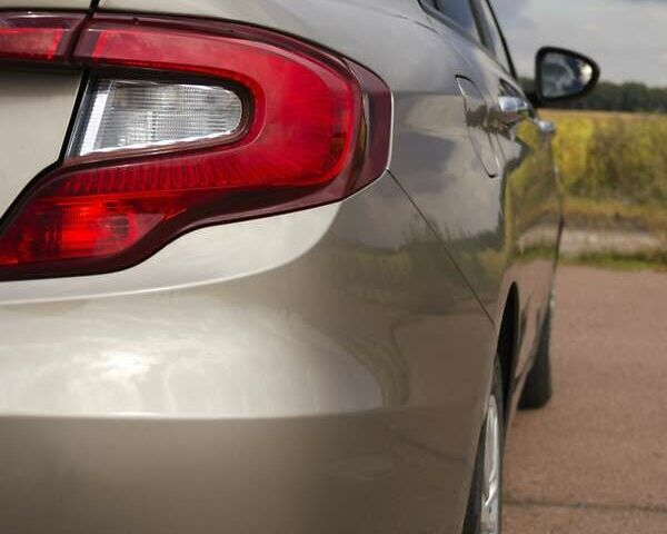 Бежевый Фиат Типо, объемом двигателя 1.4 л и пробегом 140 тыс. км за 10500 $, фото 3 на Automoto.ua