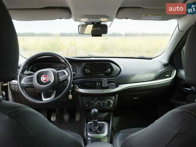 Бежевый Фиат Типо, объемом двигателя 1.4 л и пробегом 140 тыс. км за 10500 $, фото 11 на Automoto.ua