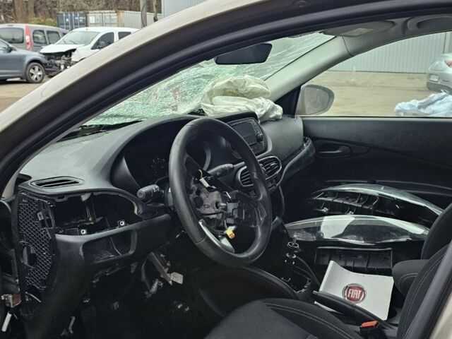 Бежевый Фиат Типо, объемом двигателя 1.4 л и пробегом 17 тыс. км за 2600 $, фото 17 на Automoto.ua