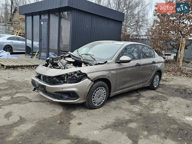 Бежевый Фиат Типо, объемом двигателя 1.37 л и пробегом 17 тыс. км за 2600 $, фото 6 на Automoto.ua