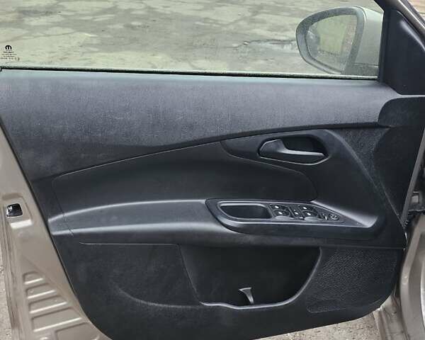 Бежевый Фиат Типо, объемом двигателя 1.37 л и пробегом 17 тыс. км за 2600 $, фото 7 на Automoto.ua