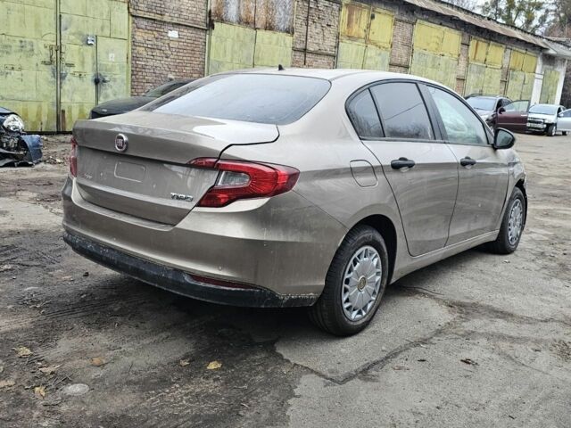 Бежевый Фиат Типо, объемом двигателя 1.4 л и пробегом 17 тыс. км за 2600 $, фото 2 на Automoto.ua