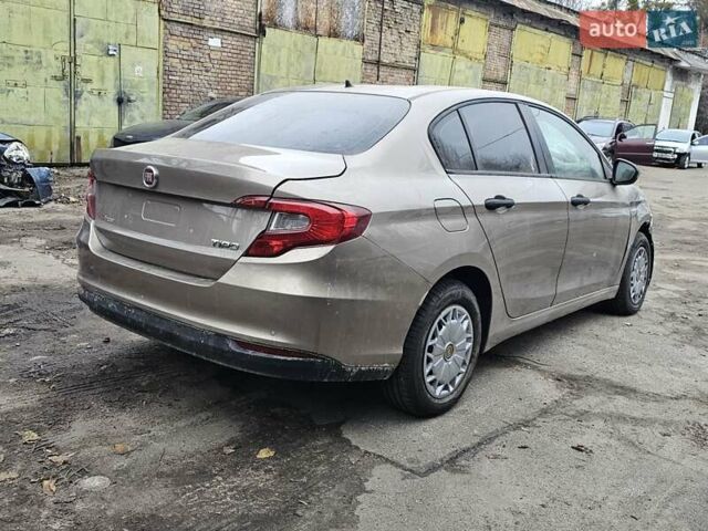 Бежевый Фиат Типо, объемом двигателя 1.37 л и пробегом 17 тыс. км за 2400 $, фото 5 на Automoto.ua
