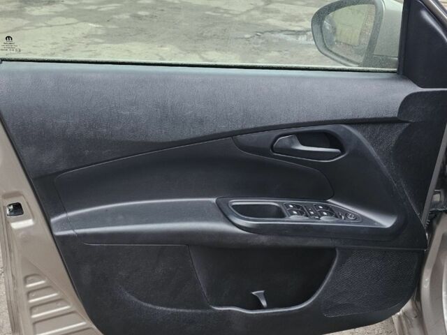 Бежевый Фиат Типо, объемом двигателя 1.4 л и пробегом 17 тыс. км за 2600 $, фото 13 на Automoto.ua