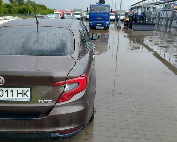 Коричневый Фиат Типо, объемом двигателя 1.37 л и пробегом 51 тыс. км за 10700 $, фото 4 на Automoto.ua